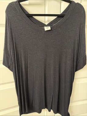 CAbi Charcoal Gray Scoop Neck Short Sleeve Top